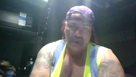 Snapshot of machuelbibliotecario chatting on December 10, 9:44 am machu el bibliotecario online show from December 10, 9:44 am