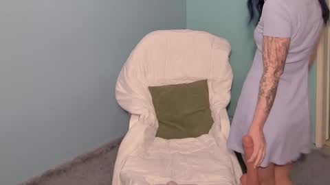 Madam Edgewood online show from December 8, 1:41 am