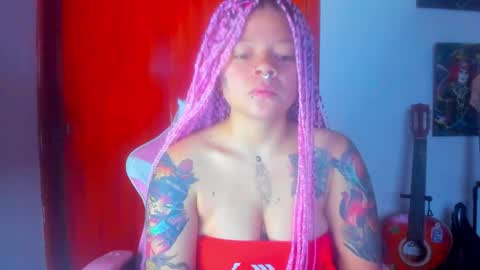 Snapshot of madam_sativa chatting on September 29, 3:11 pm di online show from September 29, 3:11 pm