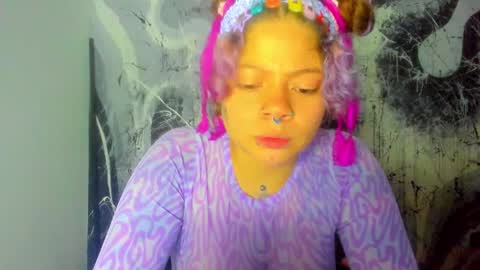 Snapshot of madam_sativa chatting on October 7, 10:17 pm di online show from October 7, 10:17 pm