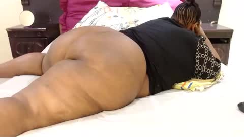 madamzee online show from March 4, 11:29 am