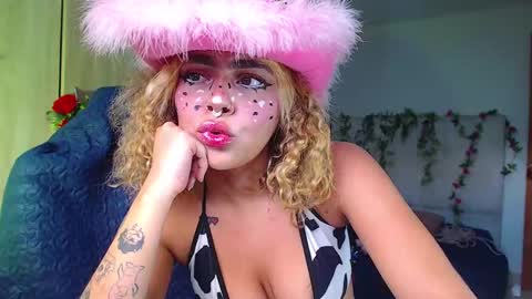 maddiie and clyde online show from November 1, 8:30 pm