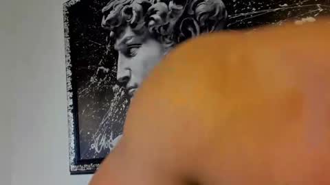 Snapshot of maddox_santana chatting on February 18, 12:59 am Maddox Santana online show from February 18, 12:59 am