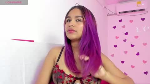 maddy1_1 online show from June 19, 9:43 pm