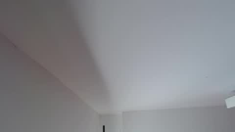 Snapshot of maddy_14 chatting on October 20, 8:36 pm Maddy UwU online show from October 20, 8:36 pm