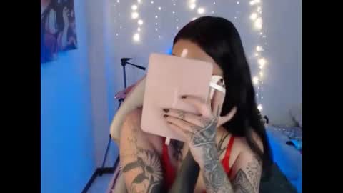 maddy_vicius19 online show from December 14, 2:29 am