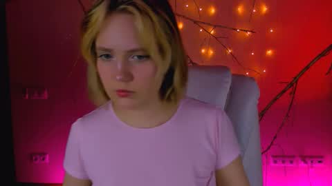 Madeline online show from February 22, 11:35 am