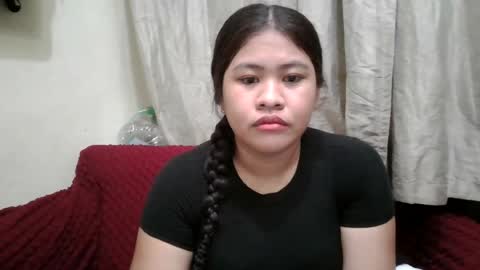 madelline2001 online show from June 14, 9:11 am