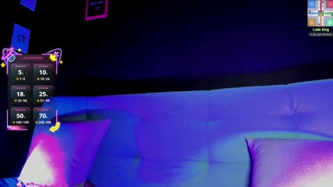 Madison Watson online show from November 26, 11:40 am