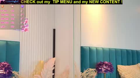 Snapshot of madison_kroft chatting on October 23, 5:09 am MadisonKroft online show from October 23, 5:09 am