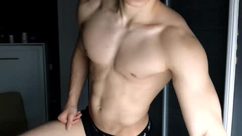 Sexyboymadison online show from November 18, 12:02 am