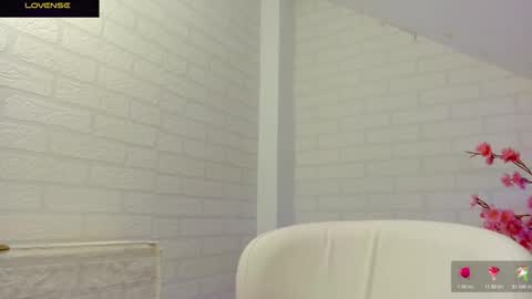 Leena online show from November 16, 6:59 am