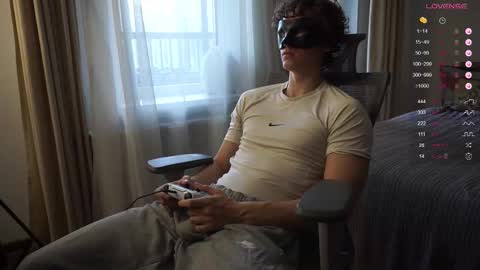 Snapshot of maestro3369 chatting on September 9, 1:33 pm Mike XMaestro 3369 online show from September 9, 1:33 pm