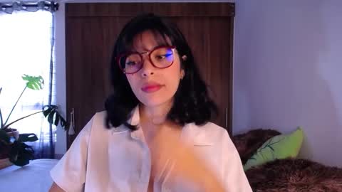 maggie online show from December 3, 8:31 pm