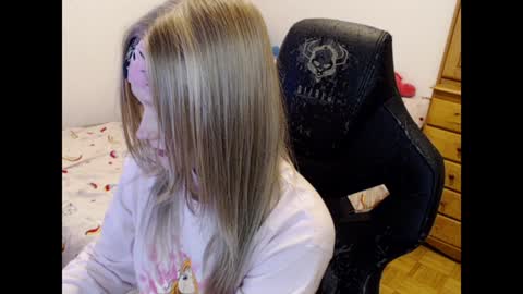 Magdalene Swaggy online show from January 21, 7:28 pm