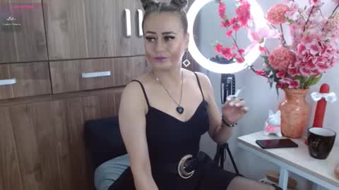 Maghenta-MS mature online show from November 9, 3:26 pm