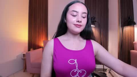 Vera  online show from May 6, 1:39 pm