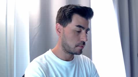 Andres online show from July 11, 7:50 pm