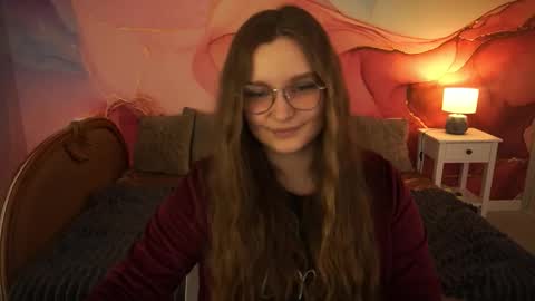 Emily online show from November 11, 2:19 pm