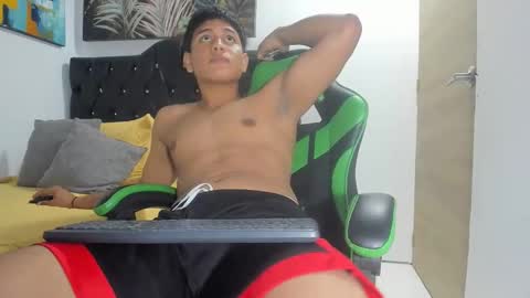 M A G N U S T online show from April 19, 12:00 am