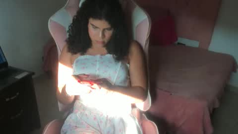 mahia_frizzy online show from October 28, 8:32 pm