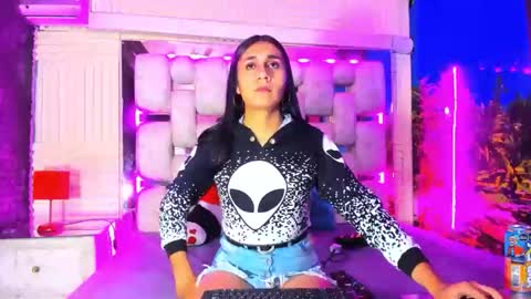 mahiara hot online show from May 11, 3:02 am