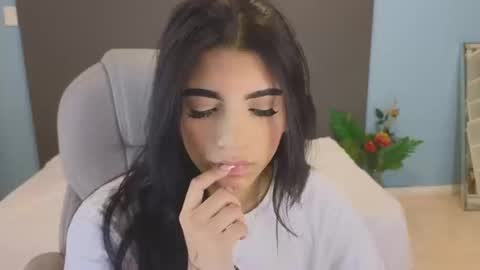 Maiaa Ruiz  online show from September 9, 2:39 pm