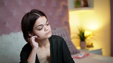  Maia  online show from October 30, 12:44 am