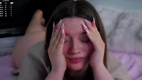 Lucy online show from March 19, 3:56 am