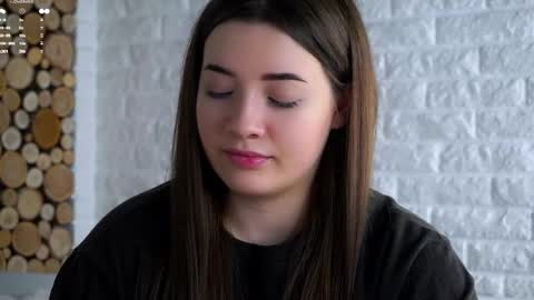 Lucy online show from March 1, 2:05 am