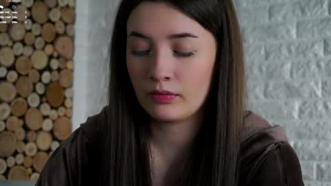 Lucy online show from April 6, 2:20 am