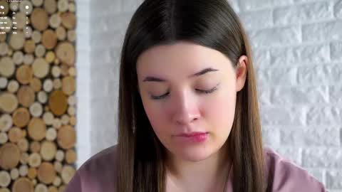 Lucy online show from January 13, 2:52 am