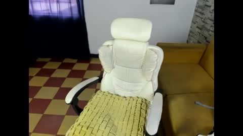 Maikol Norban online show from February 1, 8:06 pm