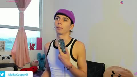 maiky_cooper01 online show from April 15, 4:54 pm