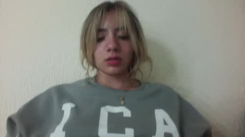 majo_gomezz online show from March 2, 3:11 am