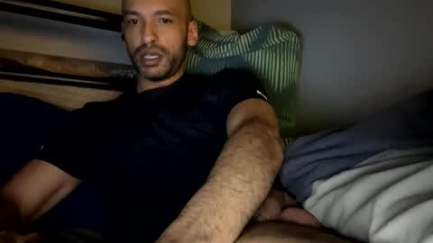 majorb121 online show from April 10, 8:02 pm