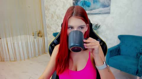 Snapshot of make_love_1 chatting on October 10, 4:07 am Chloe online show from October 10, 4:07 am