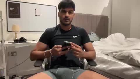 malegreek online show from September 14, 7:15 pm