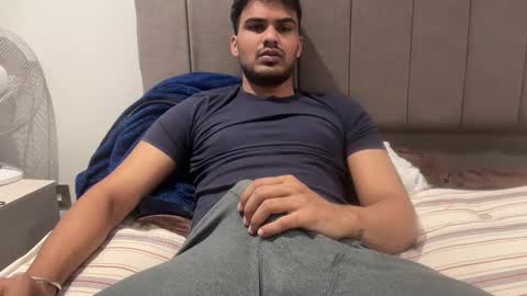 malegreek online show from December 12, 3:59 pm