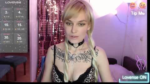 Mischelle online show from December 22, 1:01 am