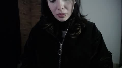 Alice Asylum online show from March 8, 3:21 am