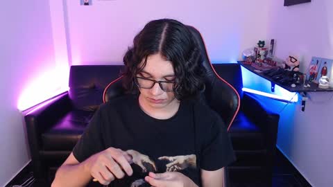 Snapshot of malik_harrison_ chatting on January 27, 2:35 pm Malik online show from January 27, 2:35 pm