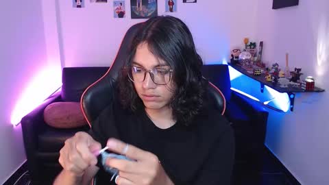 Snapshot of malik_harrison_ chatting on October 17, 3:27 pm Malik online show from October 17, 3:27 pm