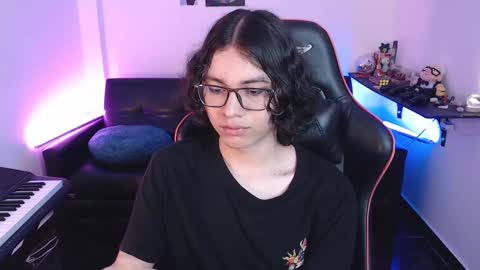 Snapshot of malik_harrison_ chatting on February 24, 2:58 pm Malik online show from February 24, 2:58 pm