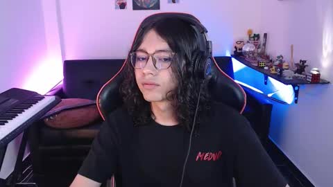 Snapshot of malik_harrison_ chatting on October 31, 4:51 pm Malik online show from October 31, 4:51 pm