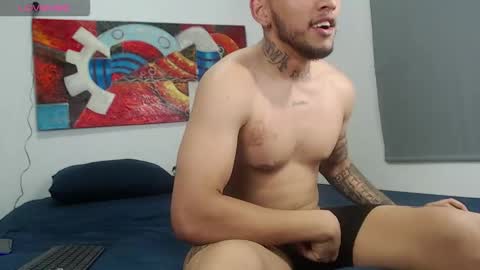 Snapshot of malikzzain chatting on October 6, 9:54 pm Zain Malik online show from October 6, 9:54 pm