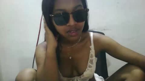 Malluna online show from April 23, 3:02 pm