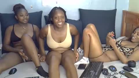 mama_pussie online show from November 17, 2:08 pm