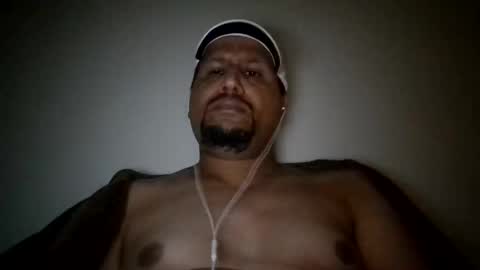 Snapshot of man_new chatting on March 2, 12:09 am Man new online show from March 2, 12:09 am