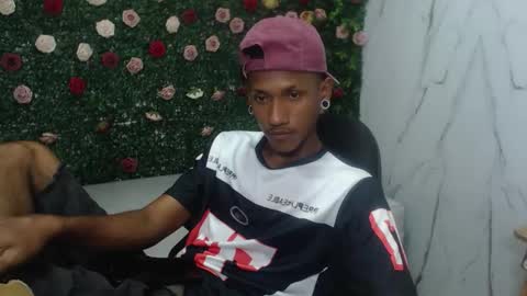 man_san11 online show from February 20, 7:05 pm